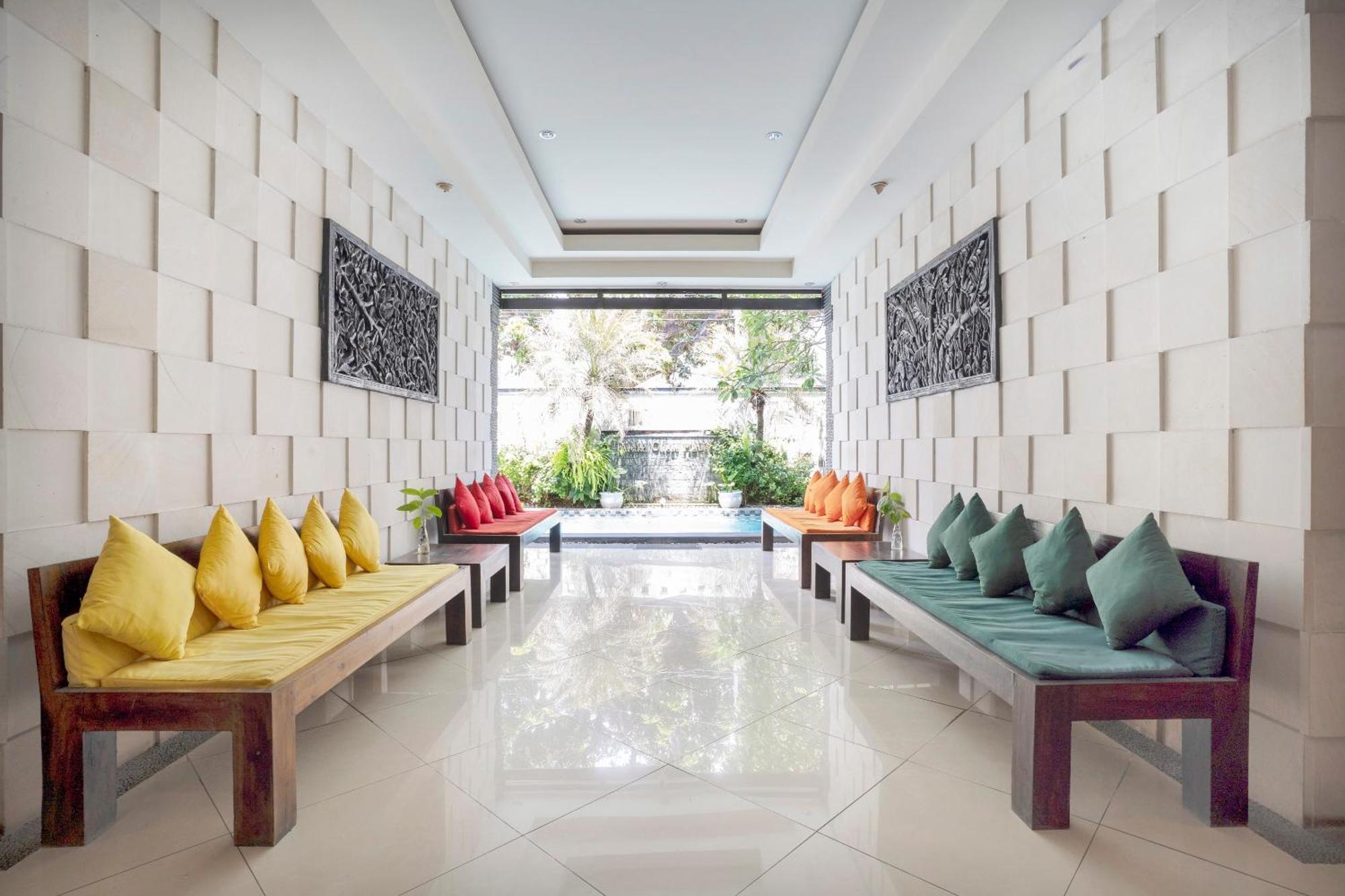 Oyo 482 Anika Guest House Kuta  Exterior photo